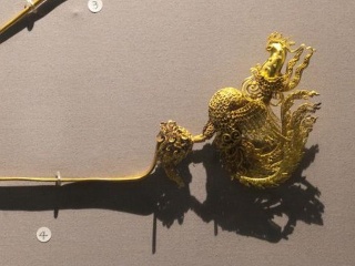 “KY”“蹲式窗口”是权力患了“冷漠”病_时事政治_中公教育网(图3)